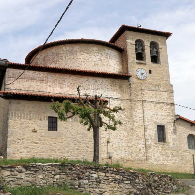 Vista general de la Iglesia de San Juan Evangelista en Montevite
