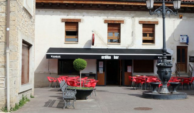 Erdiko Taberna Fachada
