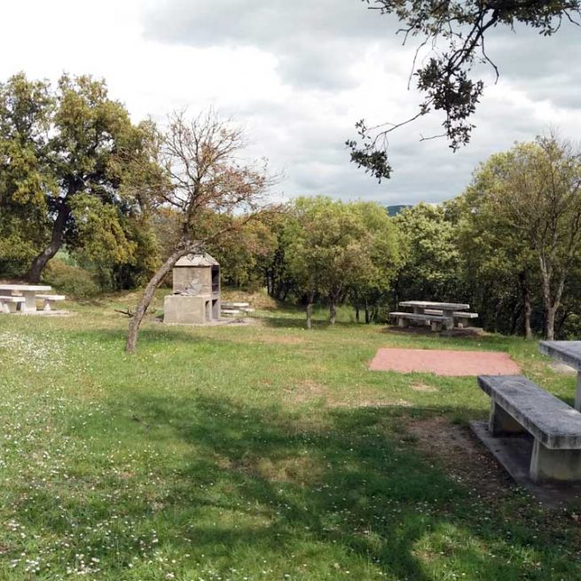 Vista de la zona de esparcimiento de la Ermita de San Pelayo
